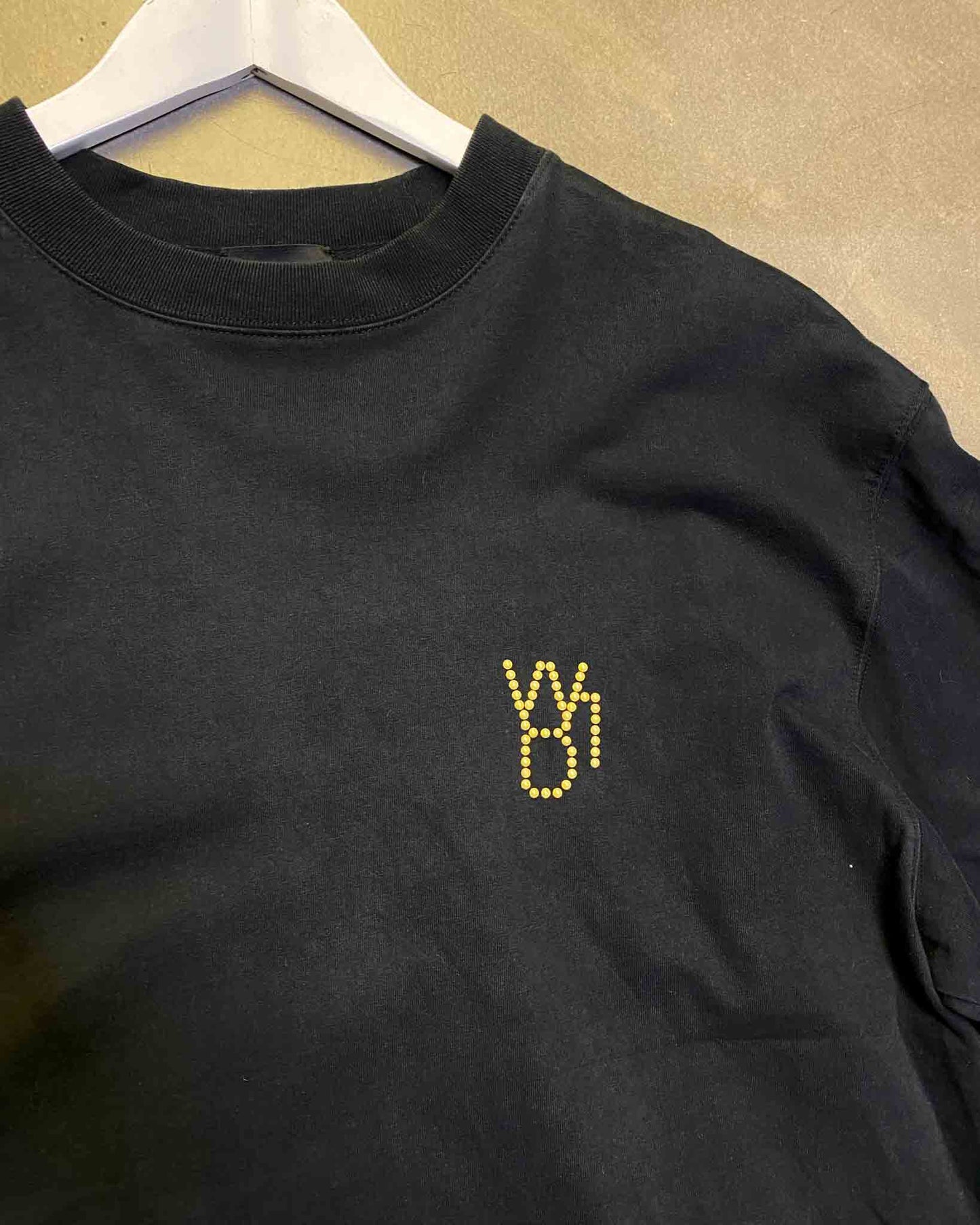 Size XL | We11done Pearl Logo T-shirt