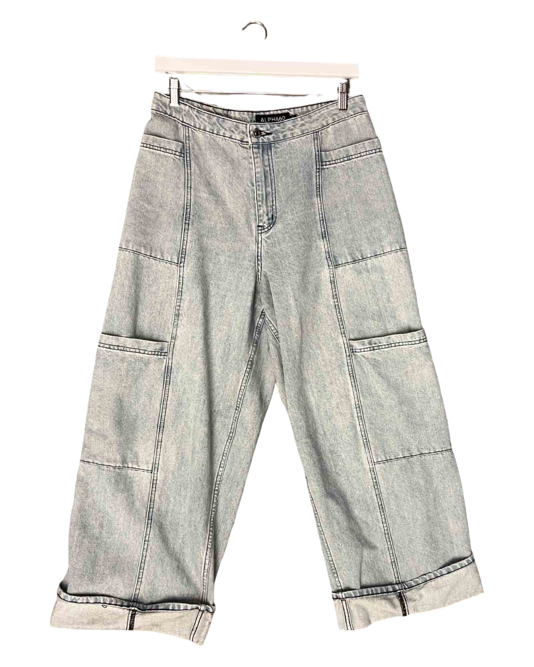 Size M (28) | Alpha60 Lightwash Cargo Jeans