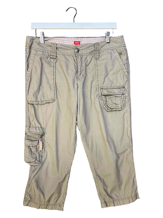 Size L | Esprit Khaki Capri Cargo Shorts