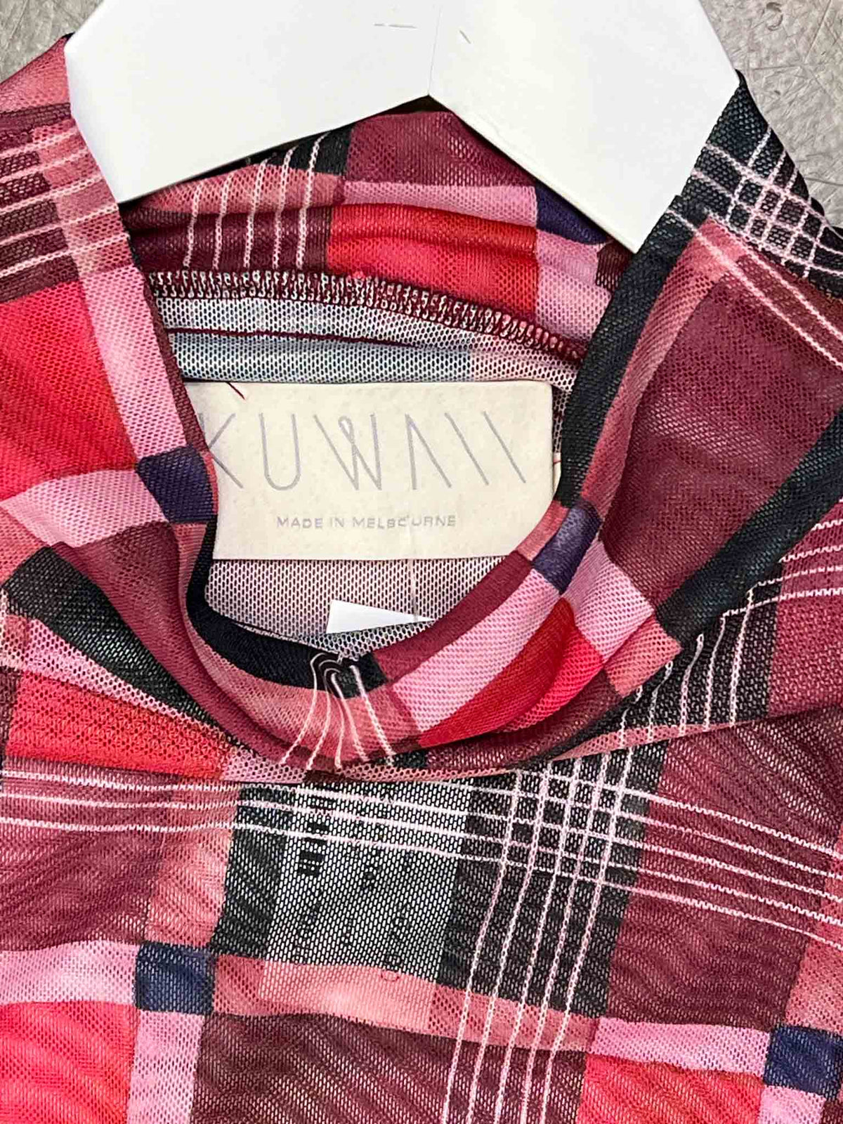 Size M | Kuwaii Reck Check Mesh Top