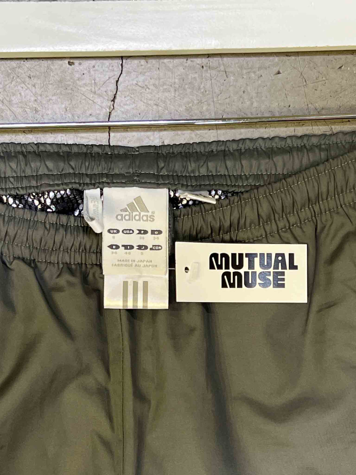 Size 8 (S) | Adidas Grey/Purple Cropped Pants