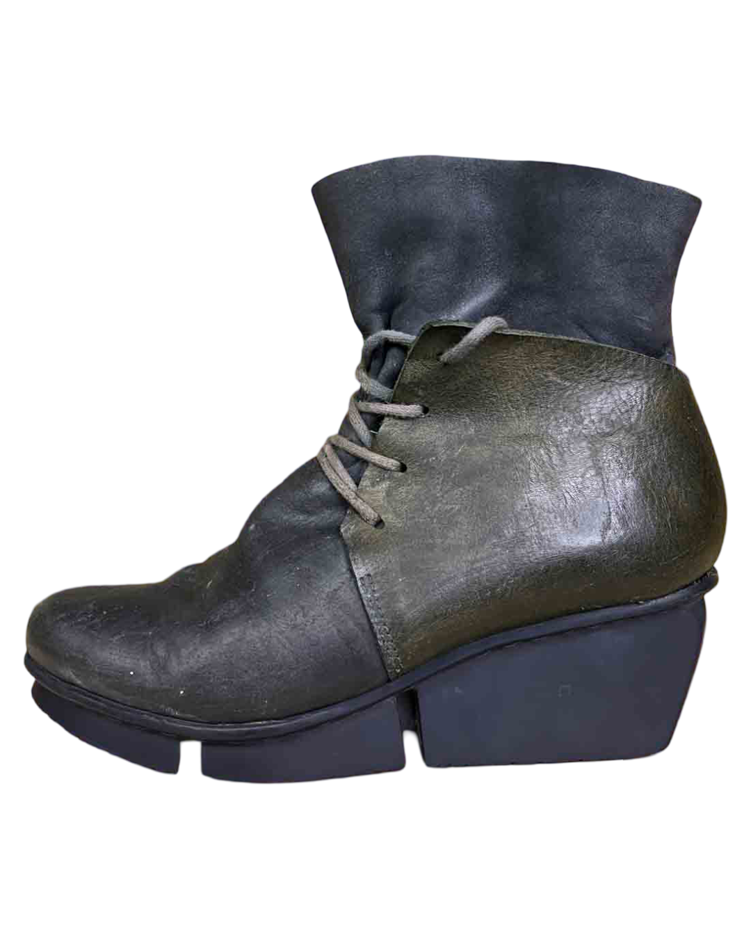 Size 39 | Trippen Two-Tone Corner Wedge Ankle Boots