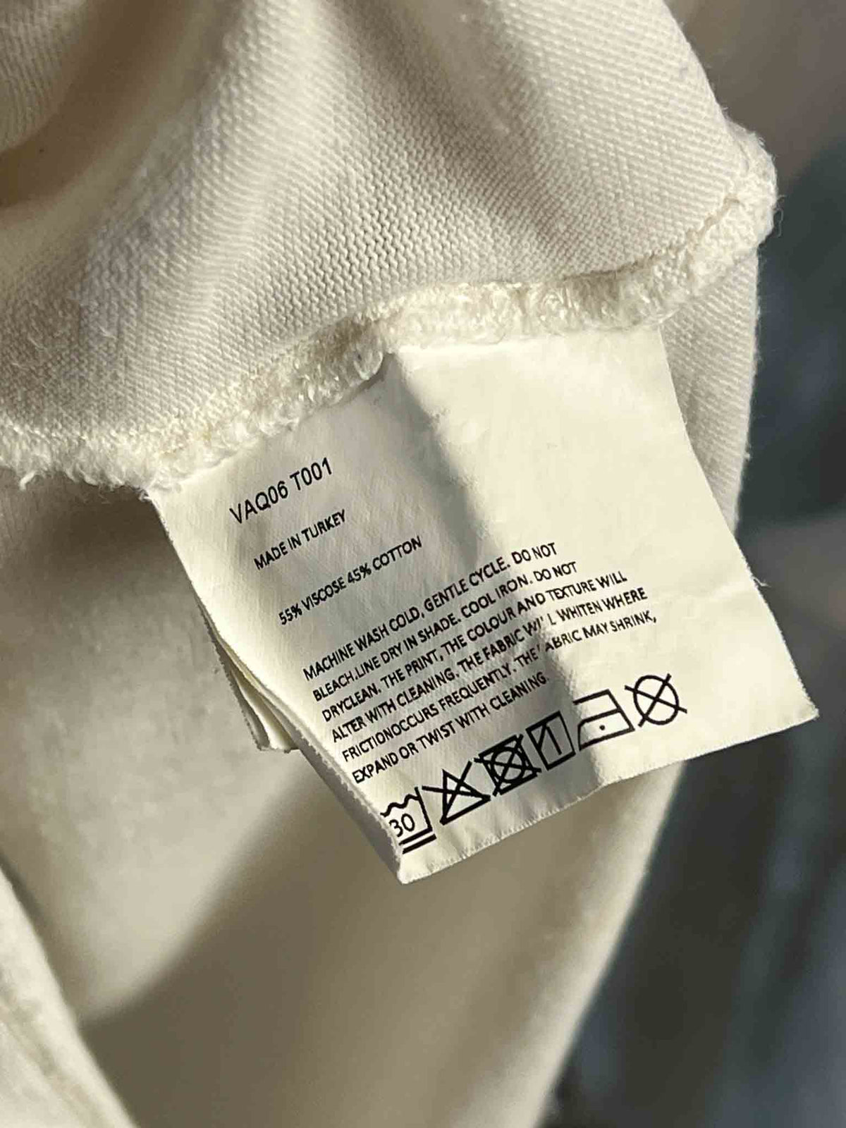Size M | Vaquera White Dirty Dog T-Shirt