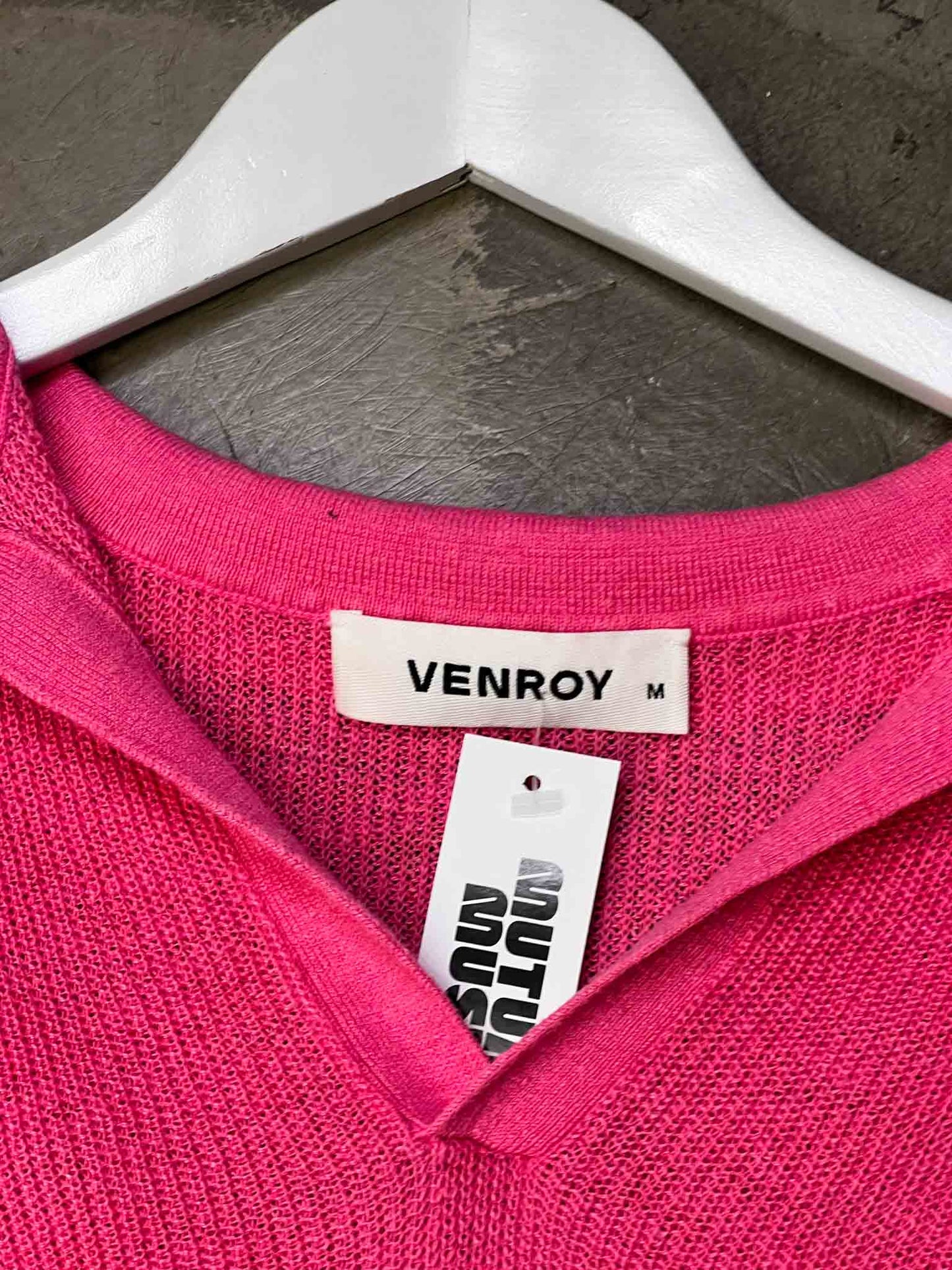 Size M | Venroy Hot Pink Linen Knit Polo Top