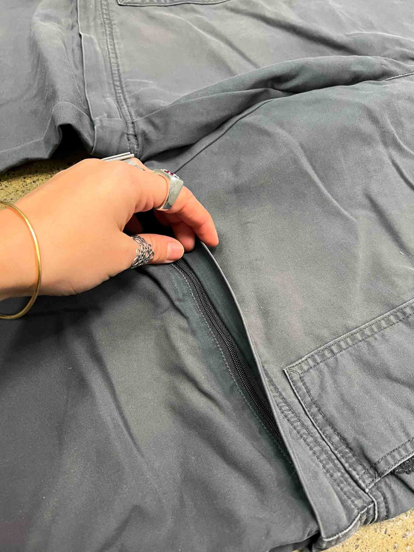 Size 34 | Columbia Zip-Off Convertible Pants