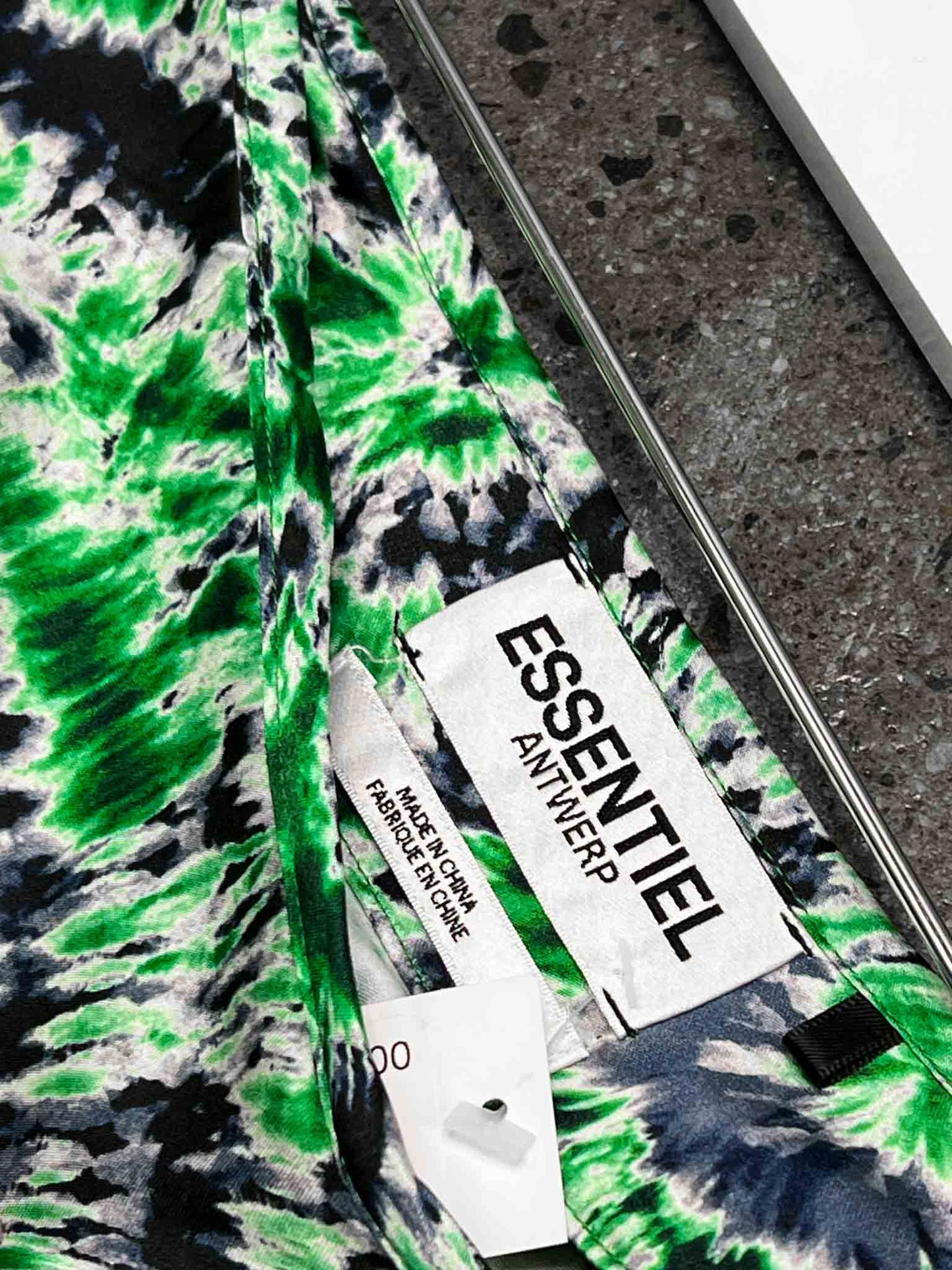 Size 42 (14) | Essentiel Antwerp Gellie Midi Skirt