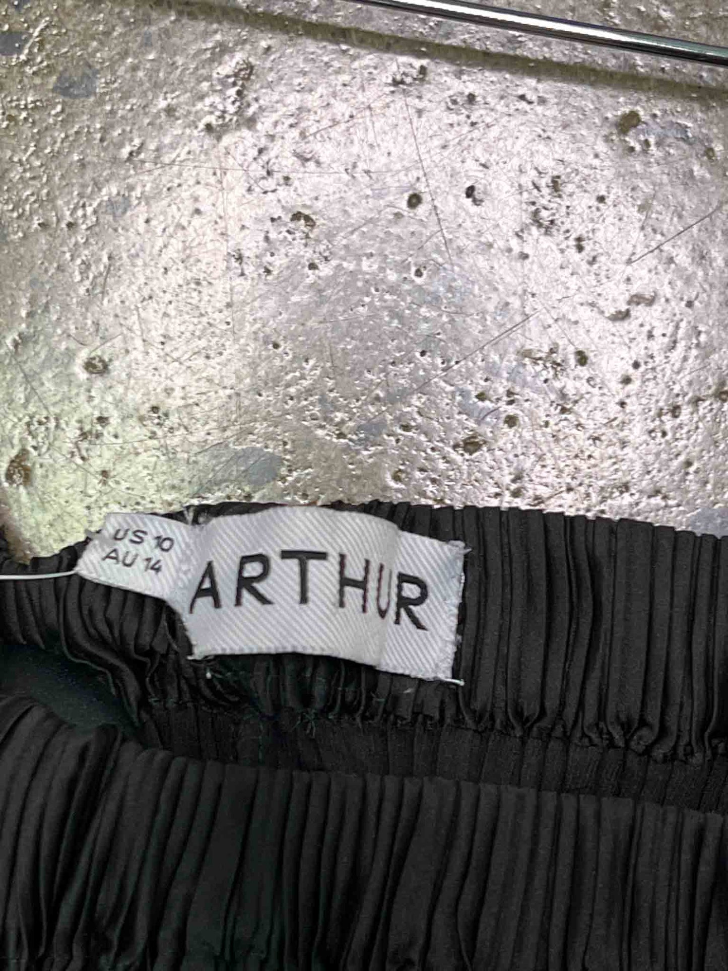 Size XL | Arthur Black Pleated Pants