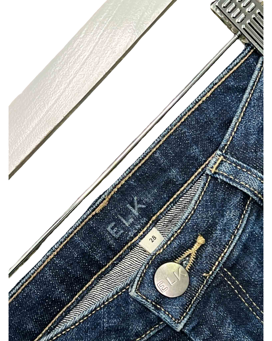 Size 28 | Elk Dark Wash Dark Jeans