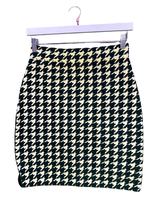 Size S | Burberry Green Houndstooth Mini Skirt NWT