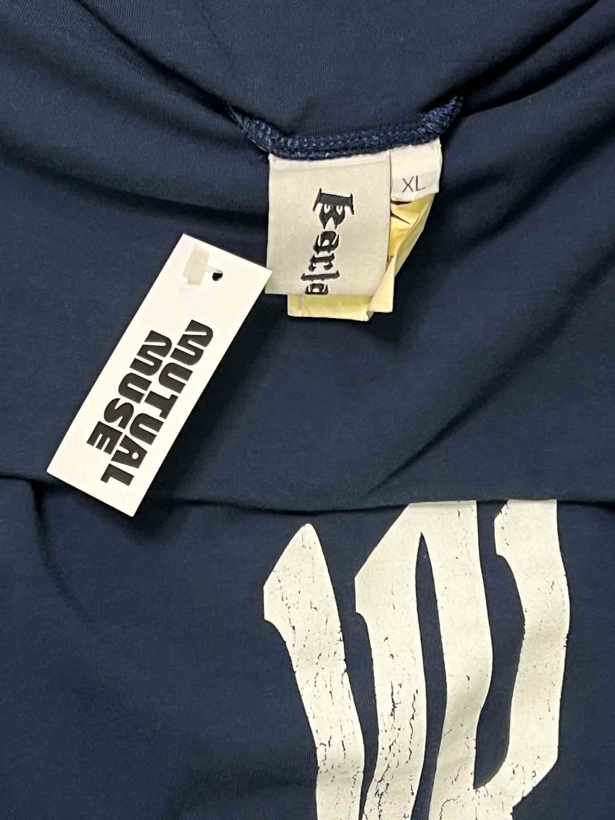 Size XL | Karlaidlaw Navy Off-Shoulder Top