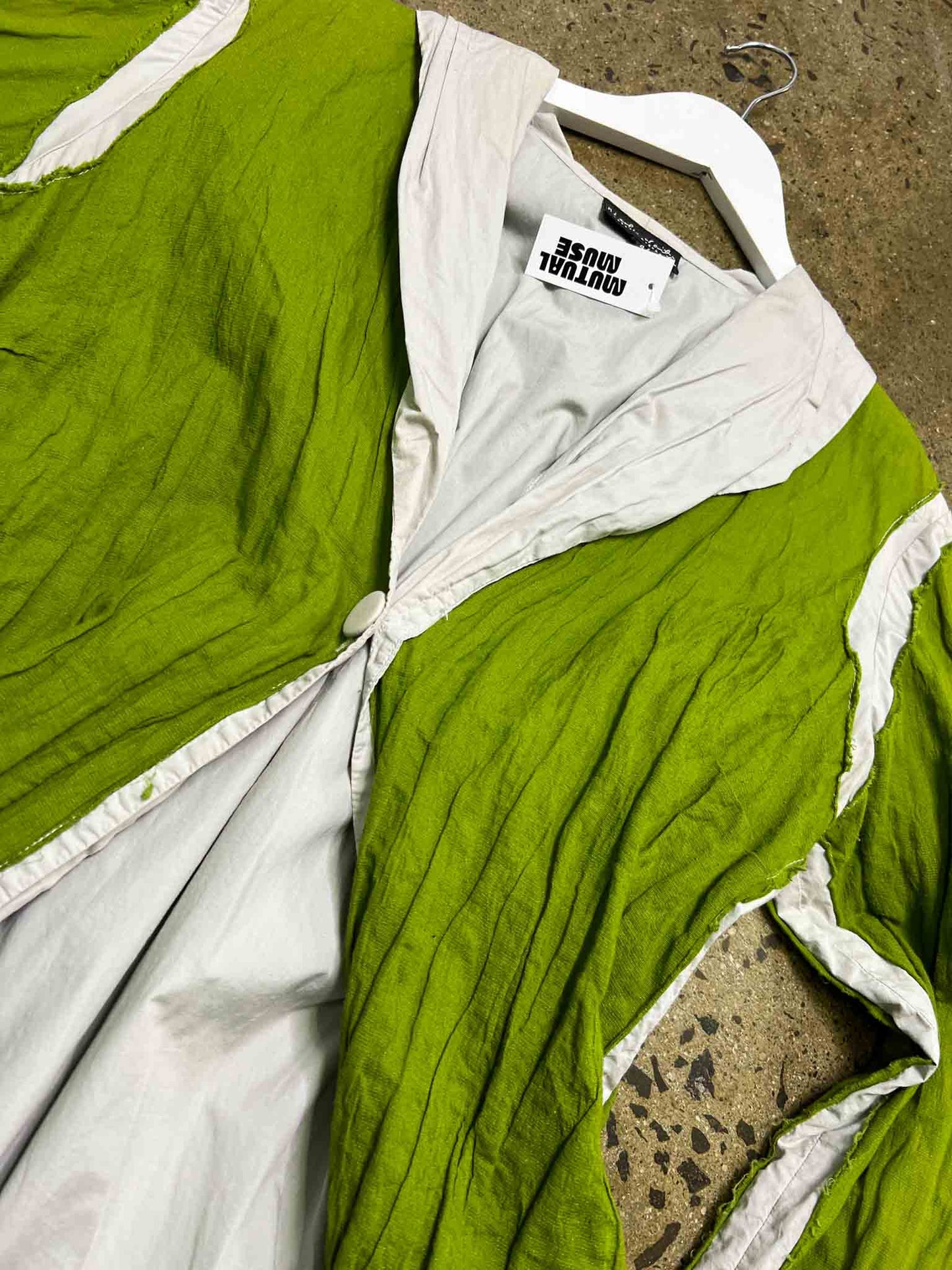 Size 4 (14) | Nicola Waite Grey/Green Textured Top