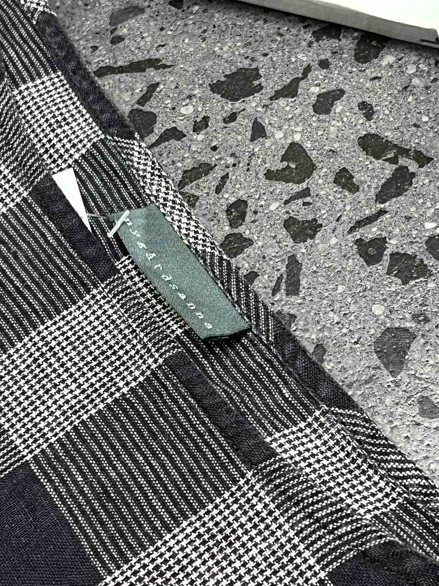 Size S/M | Nygardsanna Midnight Linen Plaid Top