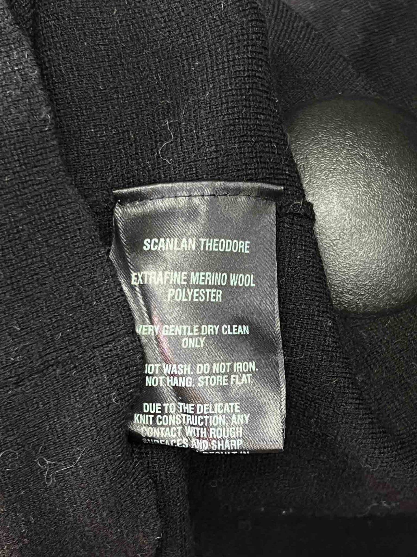 Size M/L | Scanlan Theodore Black Merino Wool Jumper