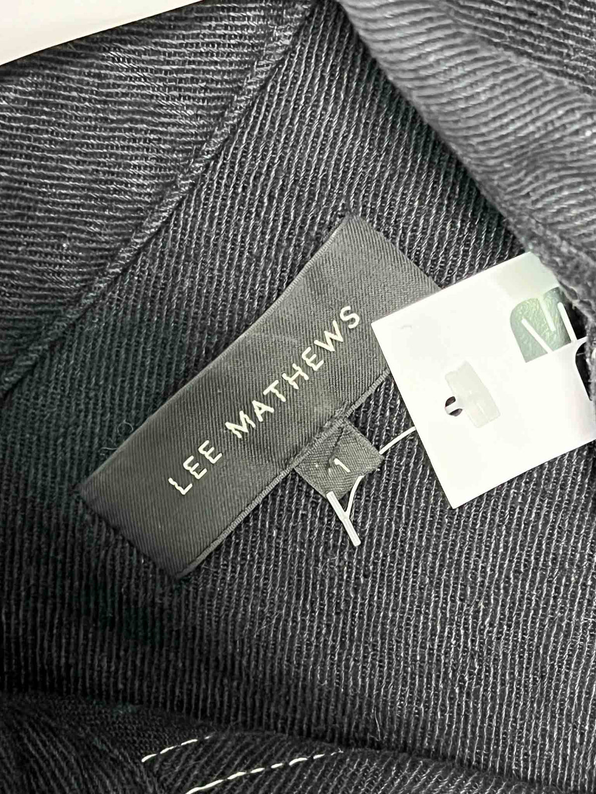 Size 1 (8) | Lee Mathews Button Up Shirt