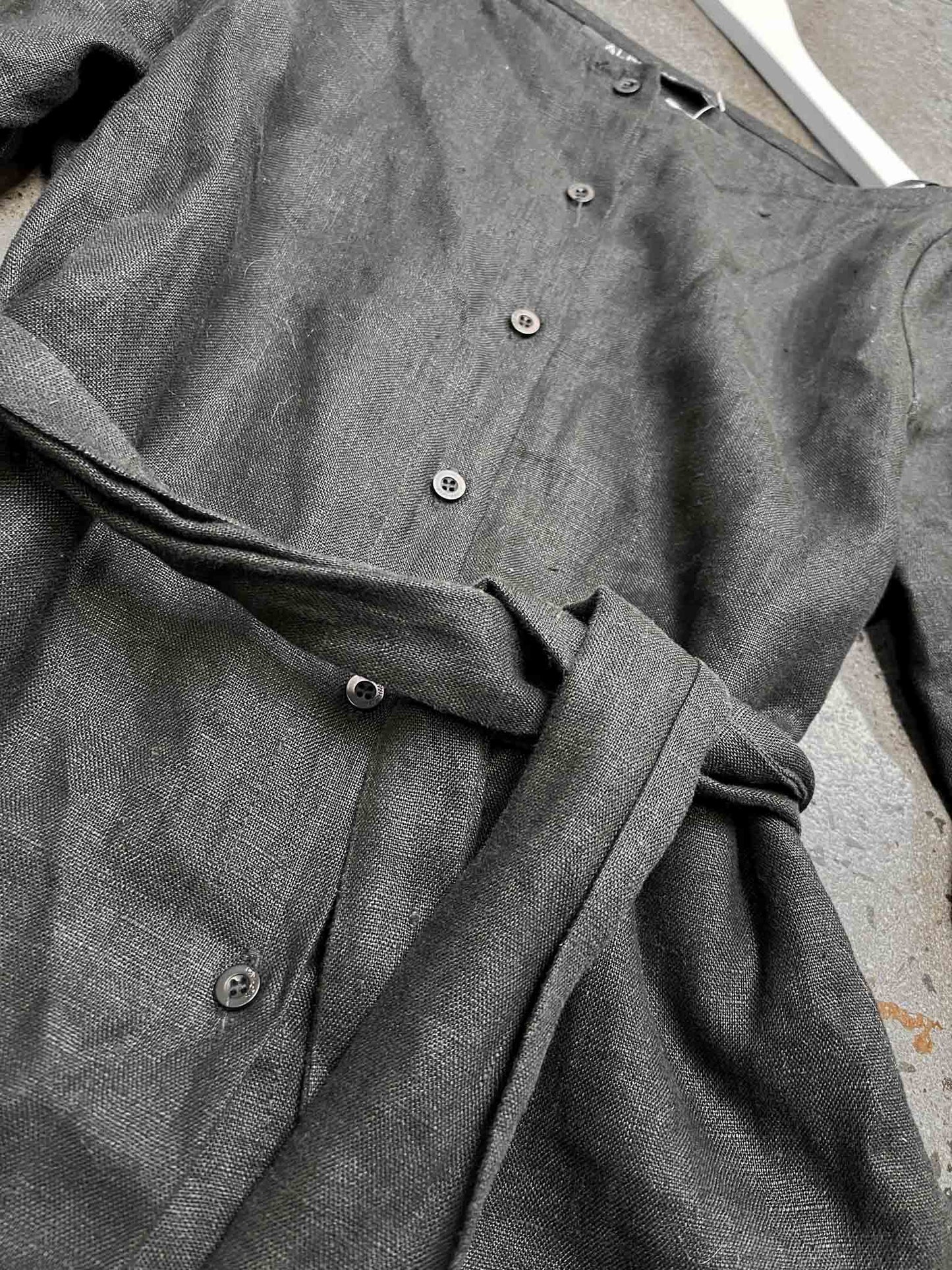 Size XXS | Alpha60 Black Linen Off-the -Shoulder Shirt