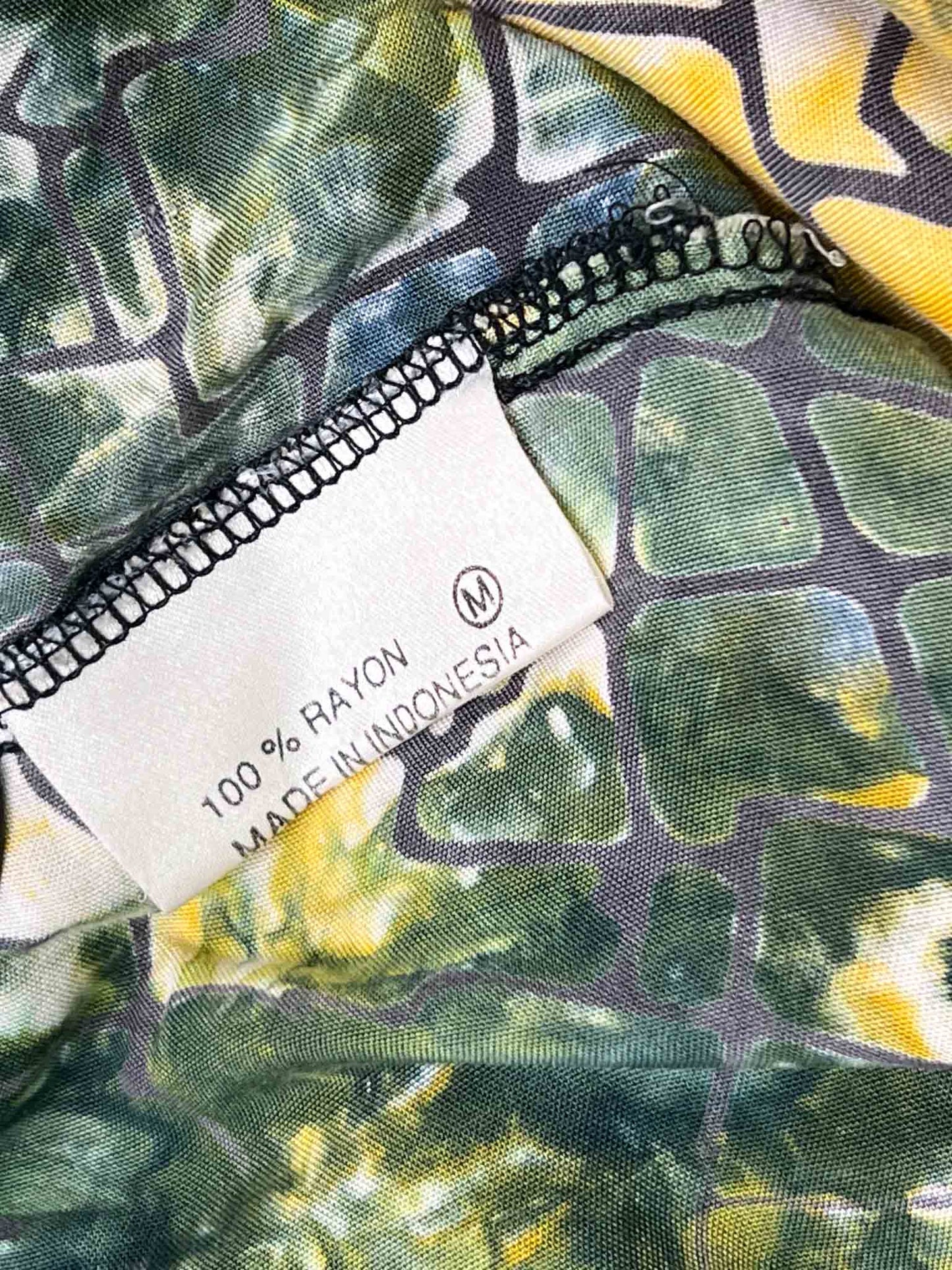 Size M | Mambo Abstract Squiggle Shirt