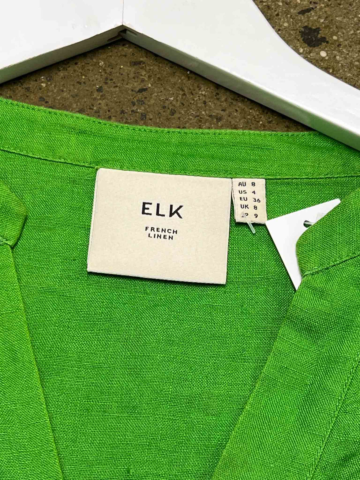 Size 8 (S) | Elk Green Linen Pleated Top