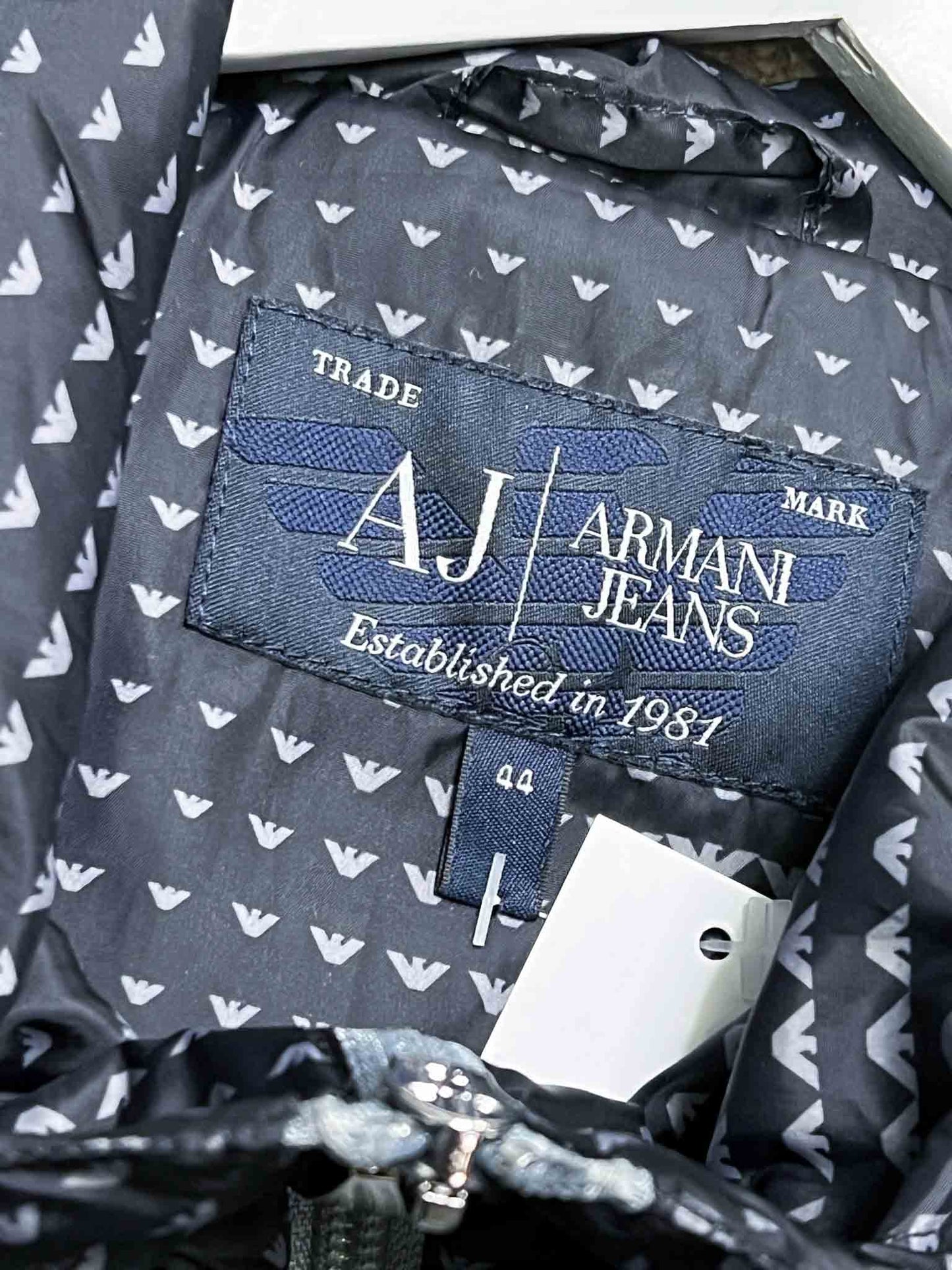 Size L | Armani Jeans Black Logo Spray Jacket
