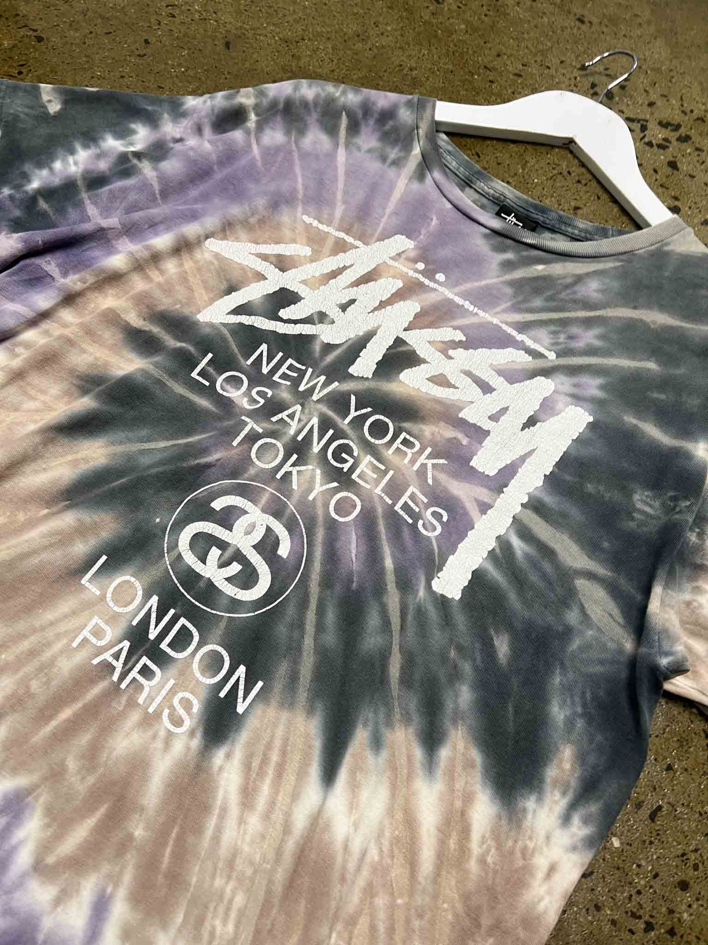 Size L | Stüssy World Tour Tie-Dye T-shirt