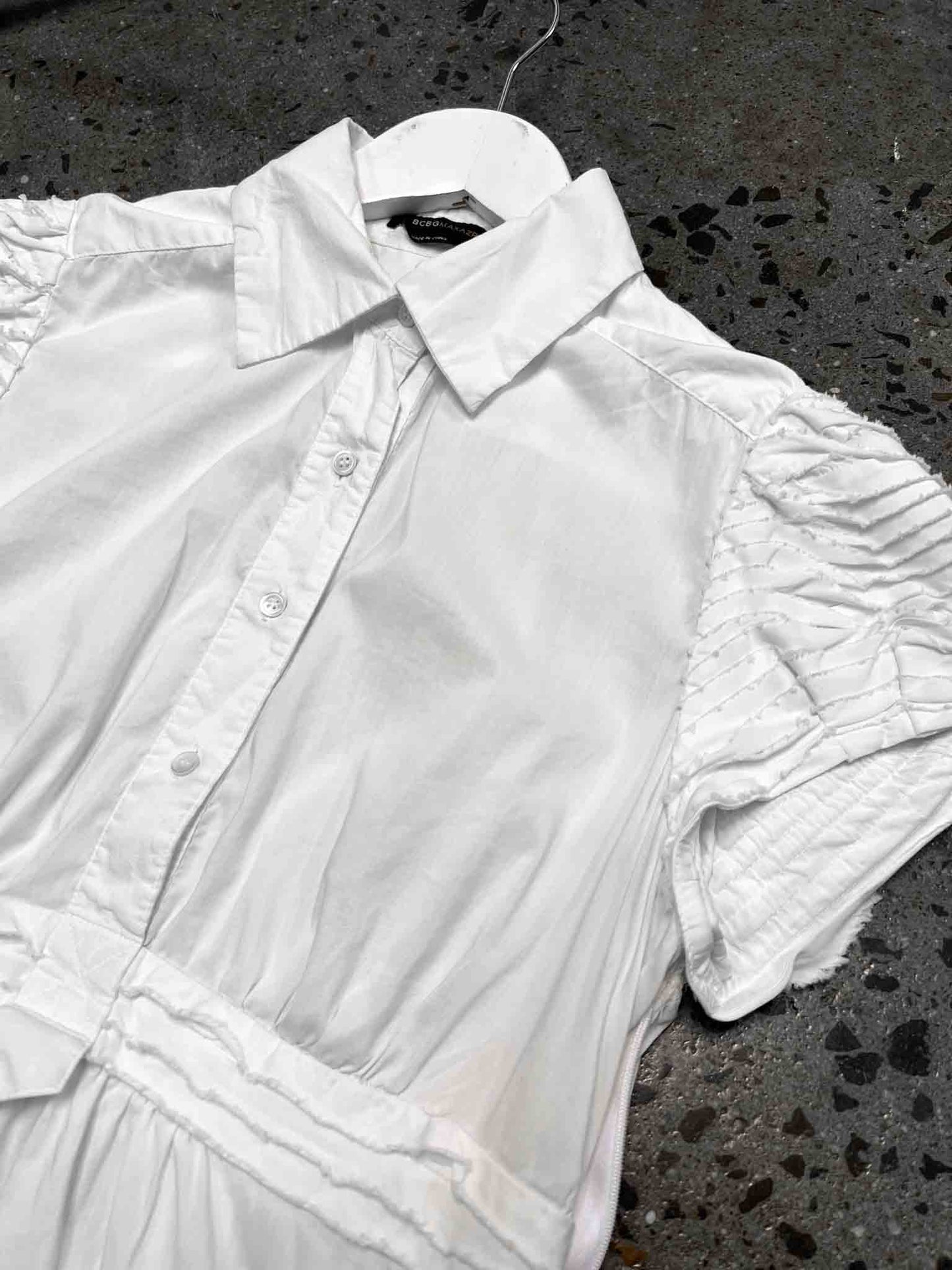 Size M | BCBG Max Azria White Button-Up Blouse