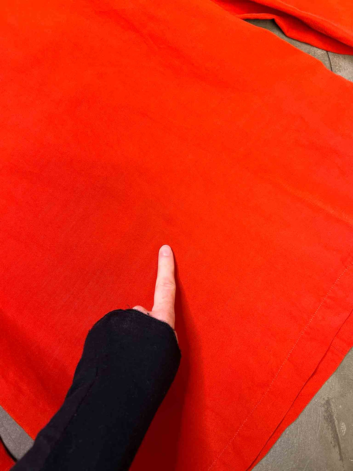 Size M | A.P.C  Red Linen Blend Top