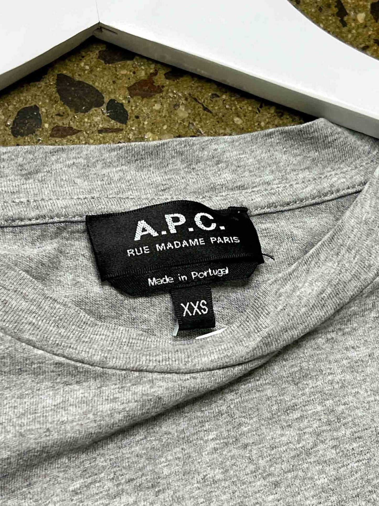Sie XXS | A.P.C. Grey Tiger Logo T-shirt