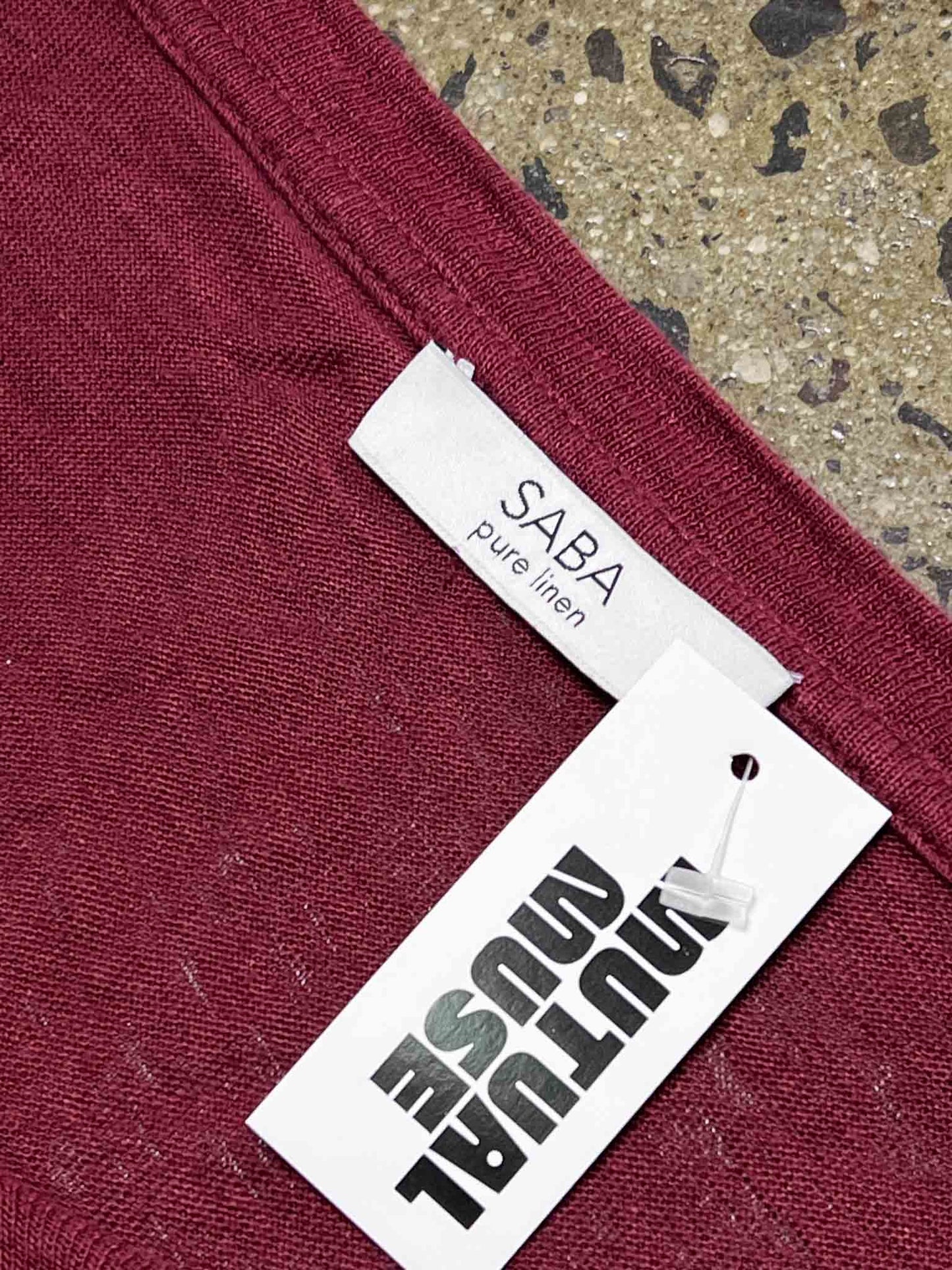 Size XL | SABA Burgundy Linen V-Neck T-shirt