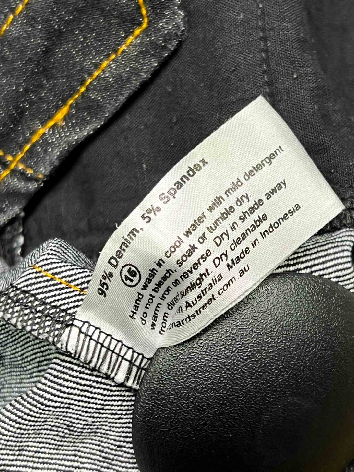 Size 2XL (16) | Leonard St. Cropped Denim Vest