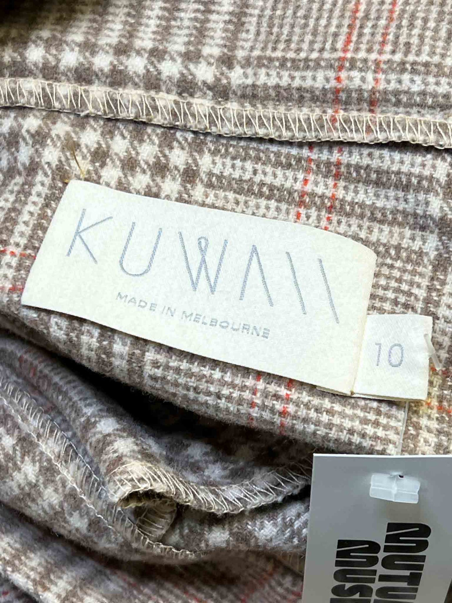 Size 10 (M) | Kuwaii Beige Houndstooth Pants