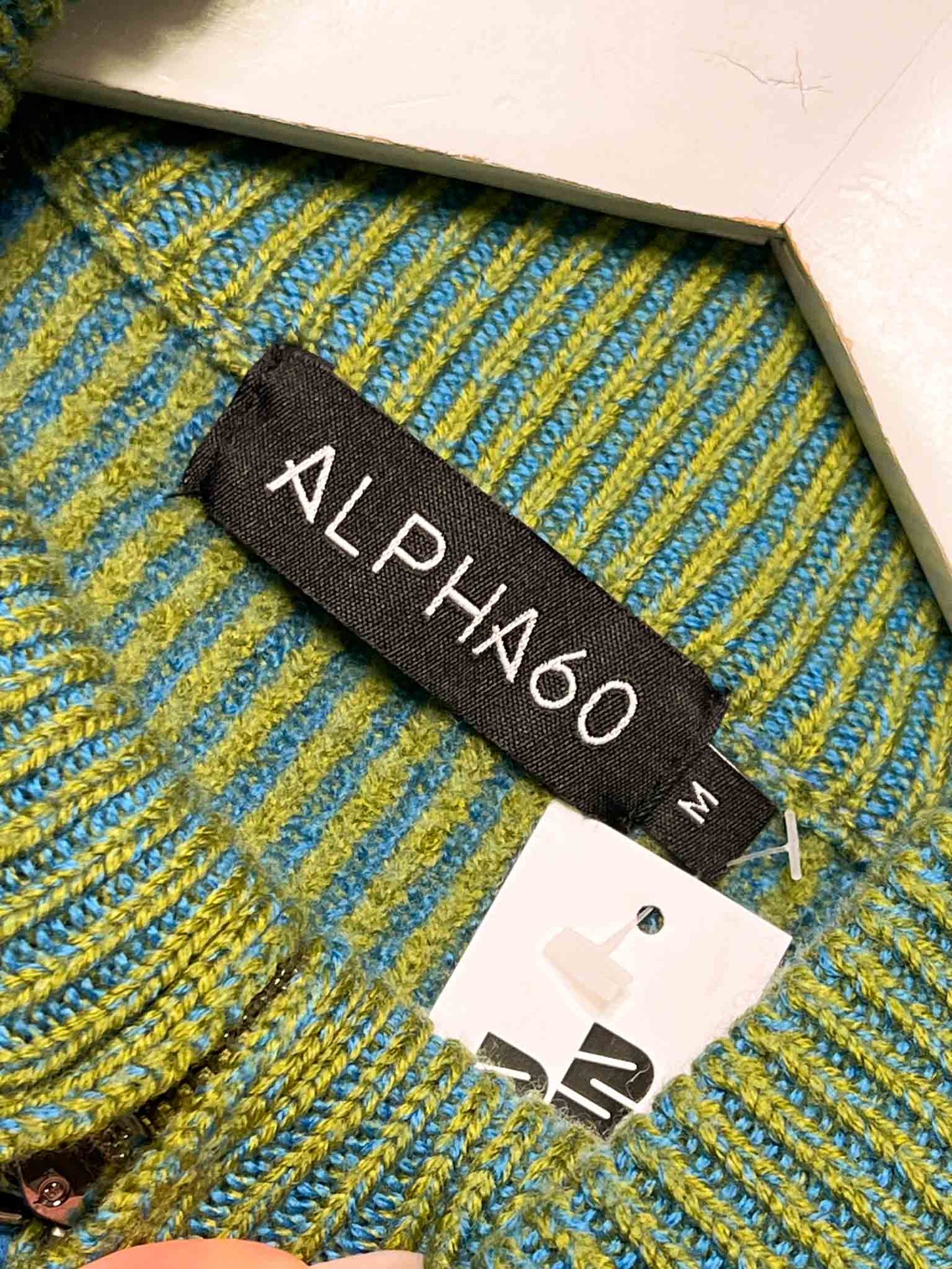 Size M | Alpha60 Merino Wool Zip-Up Cardigan
