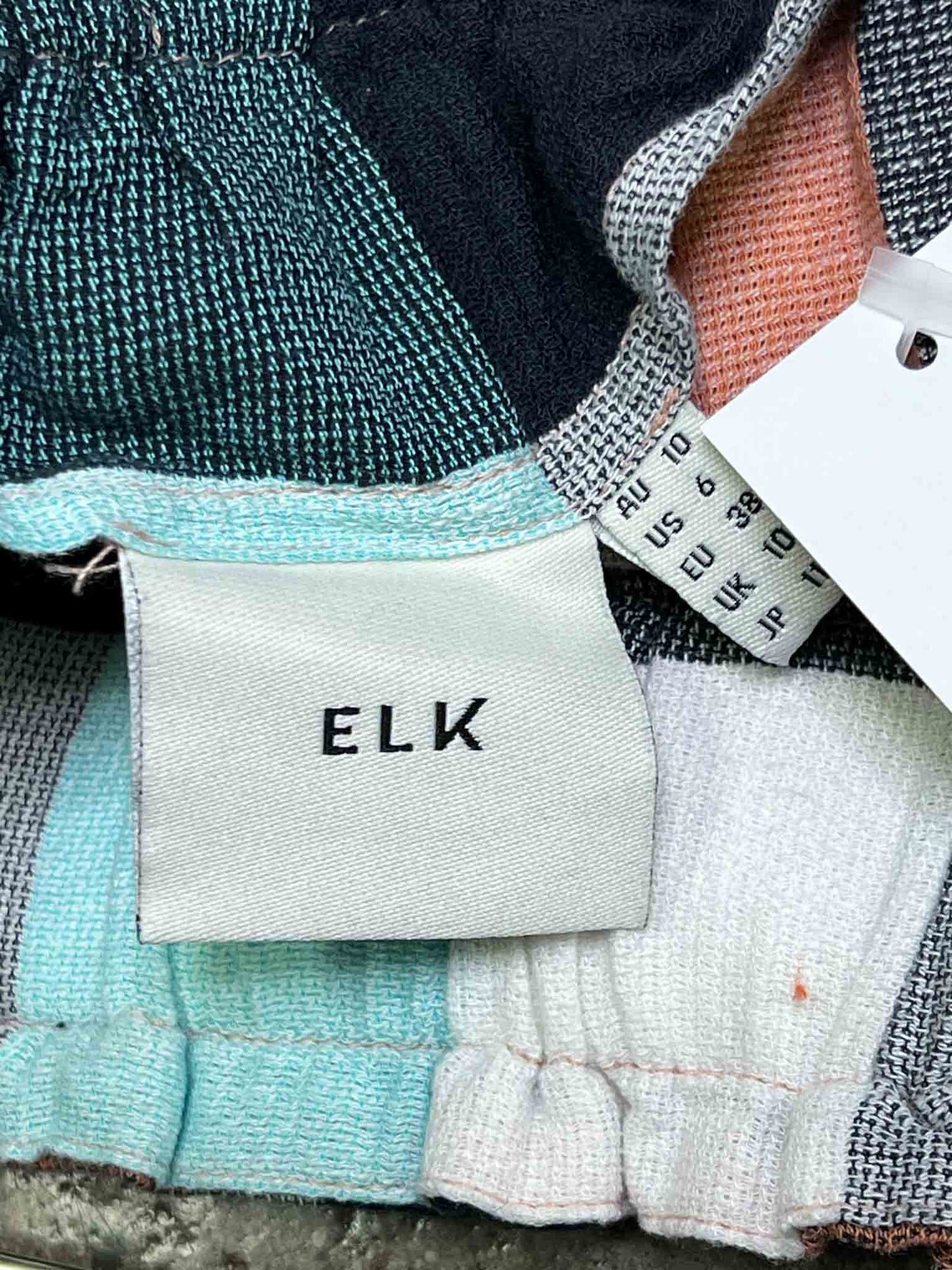 Size M (10) | ELK Plaid Cropped Pants