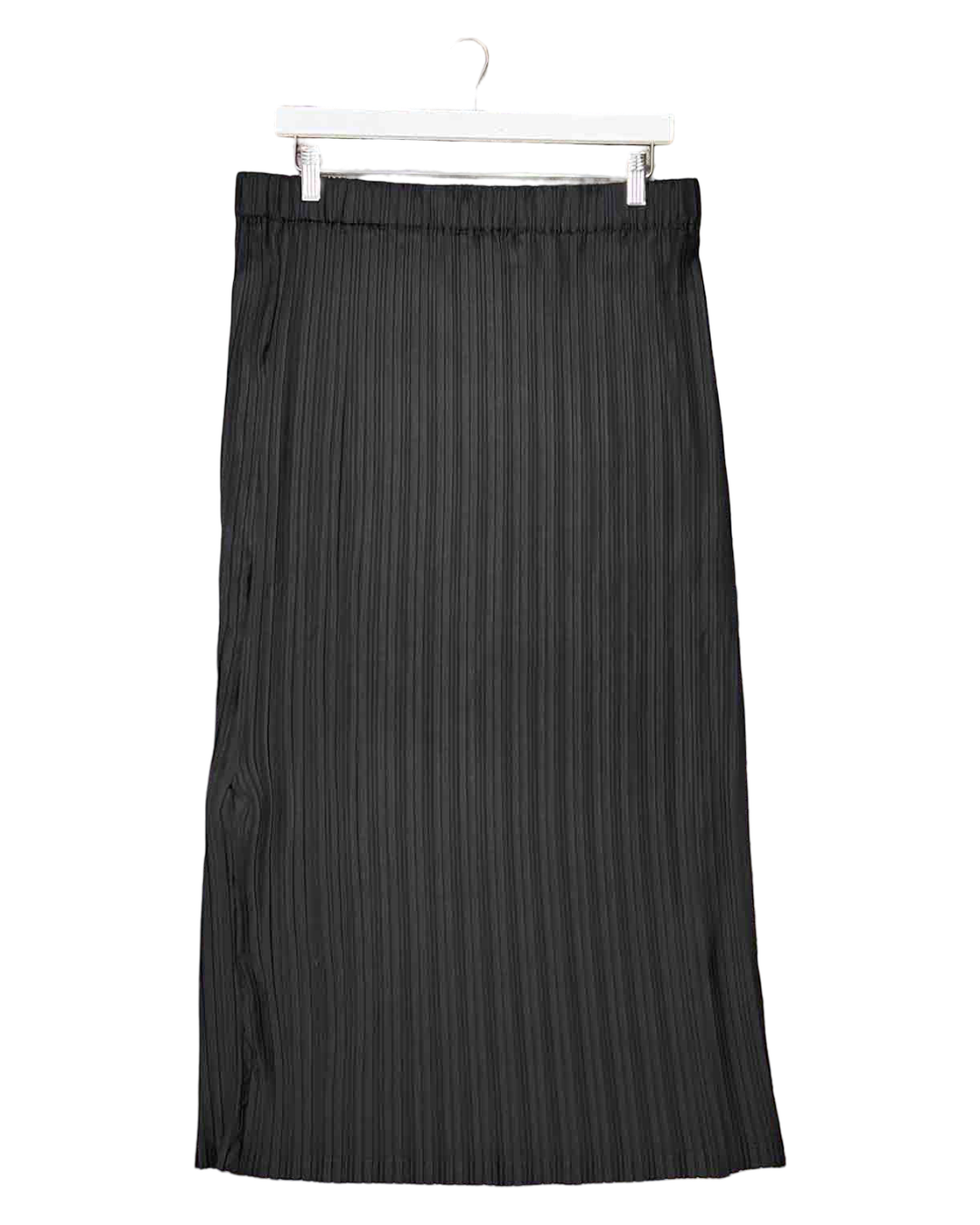 Size XL | Alpha60 Black Pleated Midi Skirt
