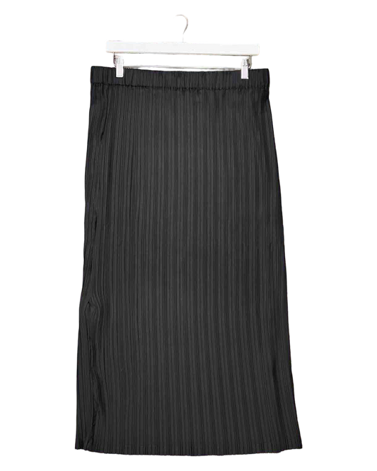 Size XL | Alpha60 Black Pleated Midi Skirt