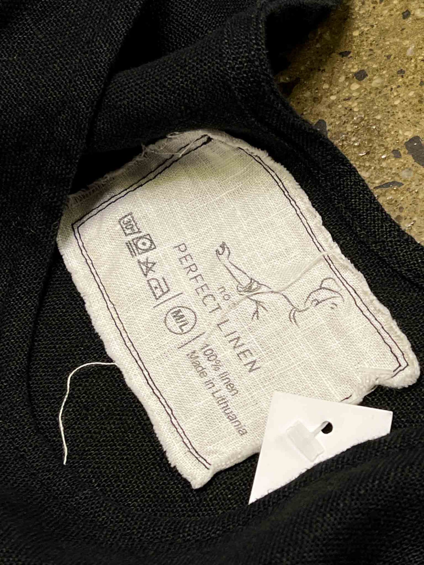 Size M/L | Not Perfect Linen Black Linen Smock Dress
