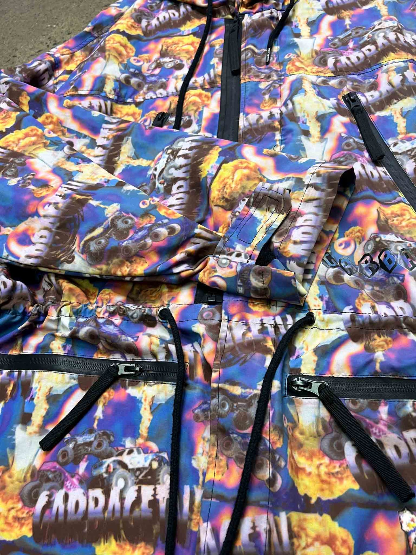 Size XL | Garbage TV Smash It Monster Print Anorak Coat