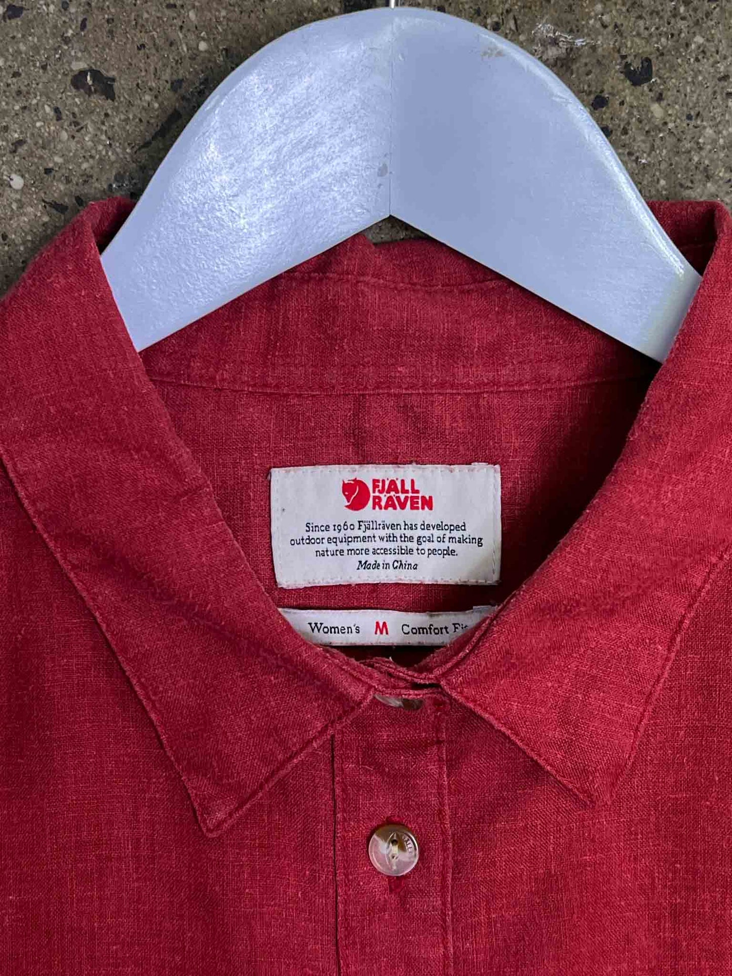 Size M | Fjällräven Ovik Travel Button Up Shirt