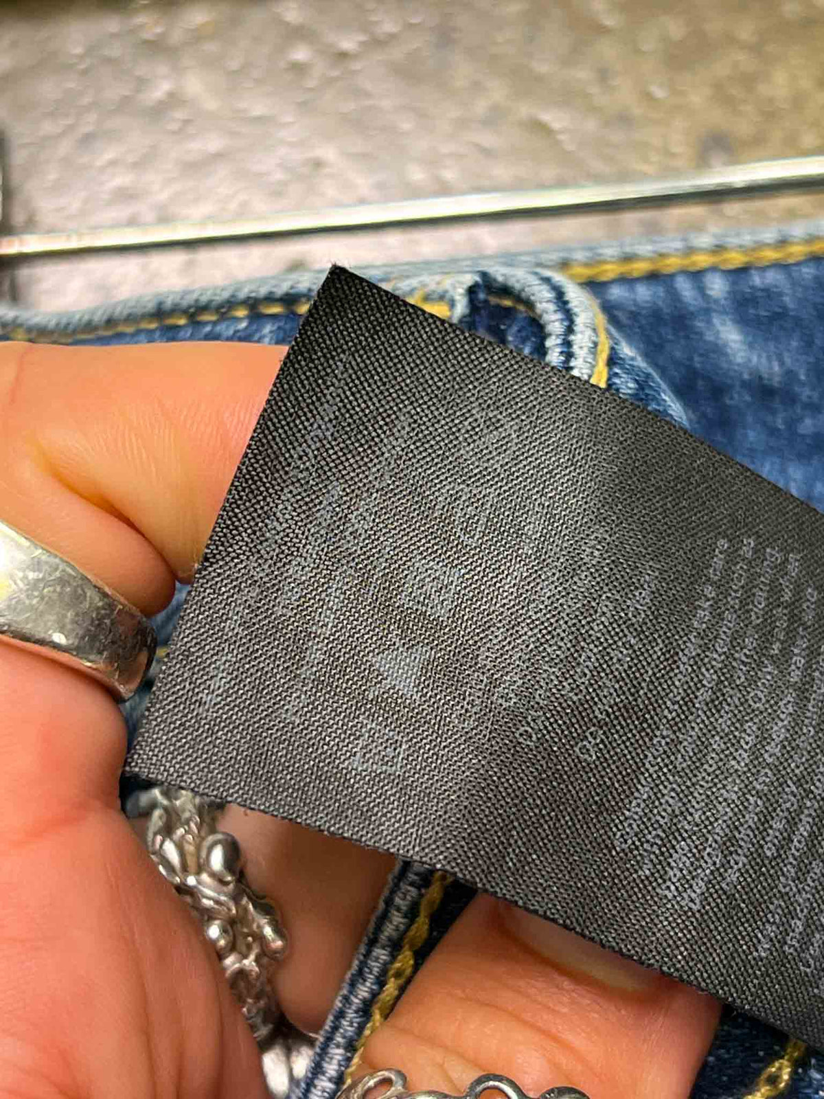 Size 33 | Elk Midwash Folded Cuff Jeans