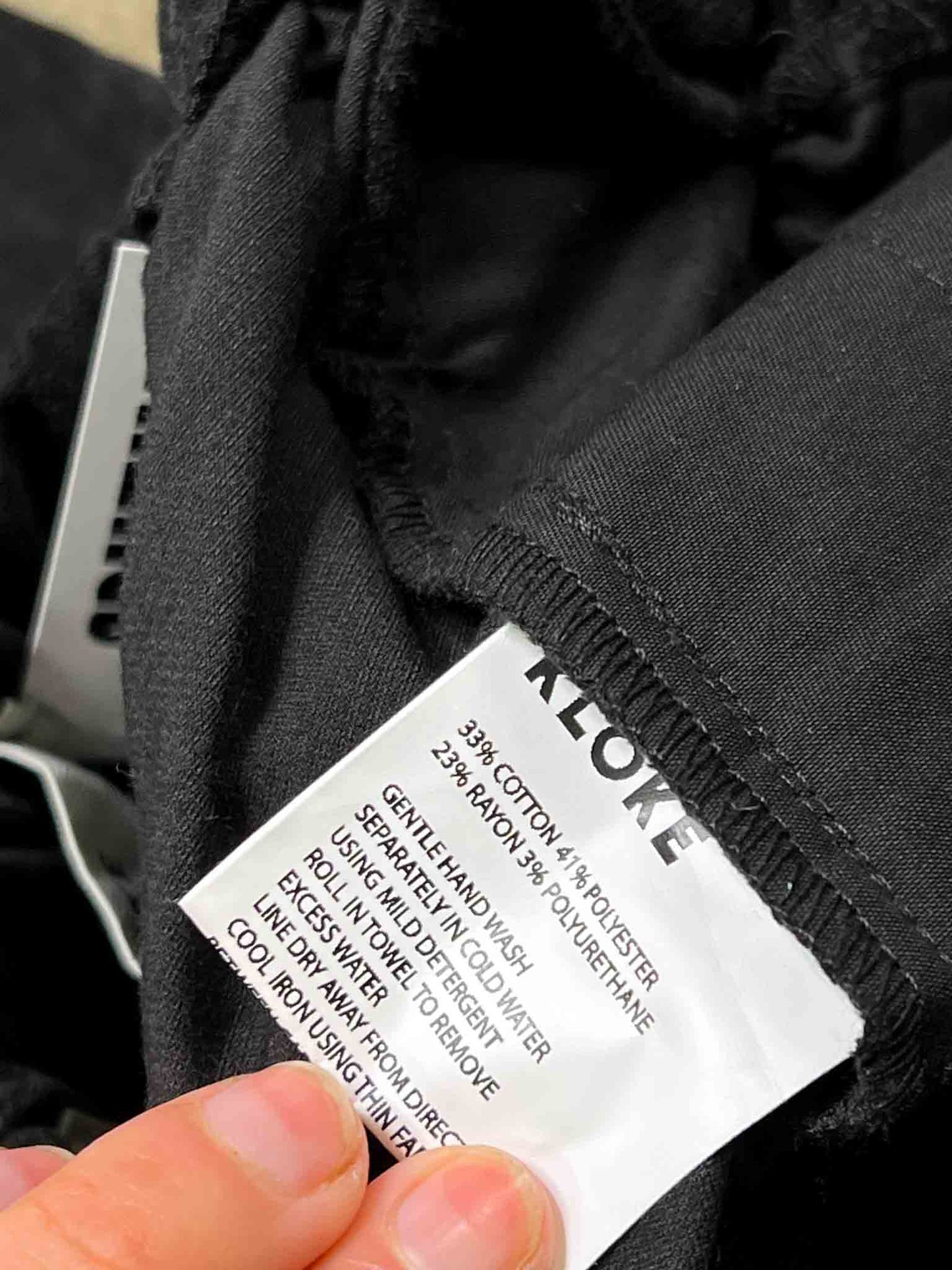 Size M | Kloke Black Barrel Velvet Pants