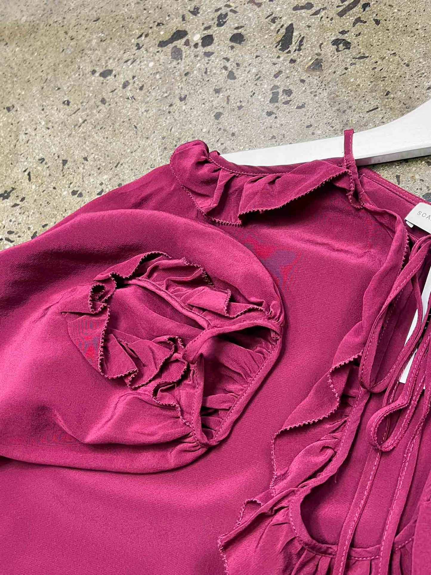 Size M | Scanlan Theodore Red Silk Cut-Out Top