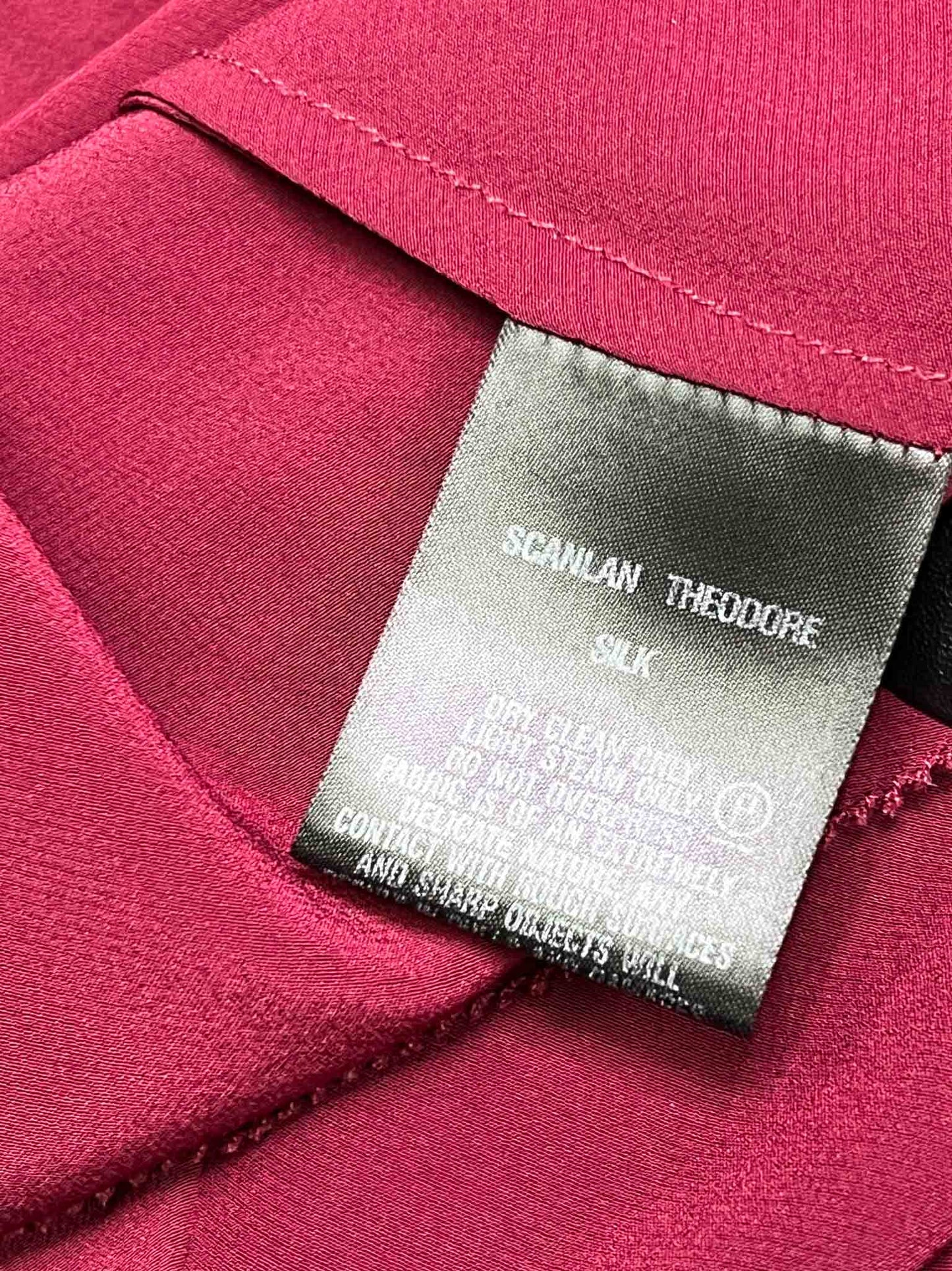 Size M | Scanlan Theodore Red Silk Cut-Out Top