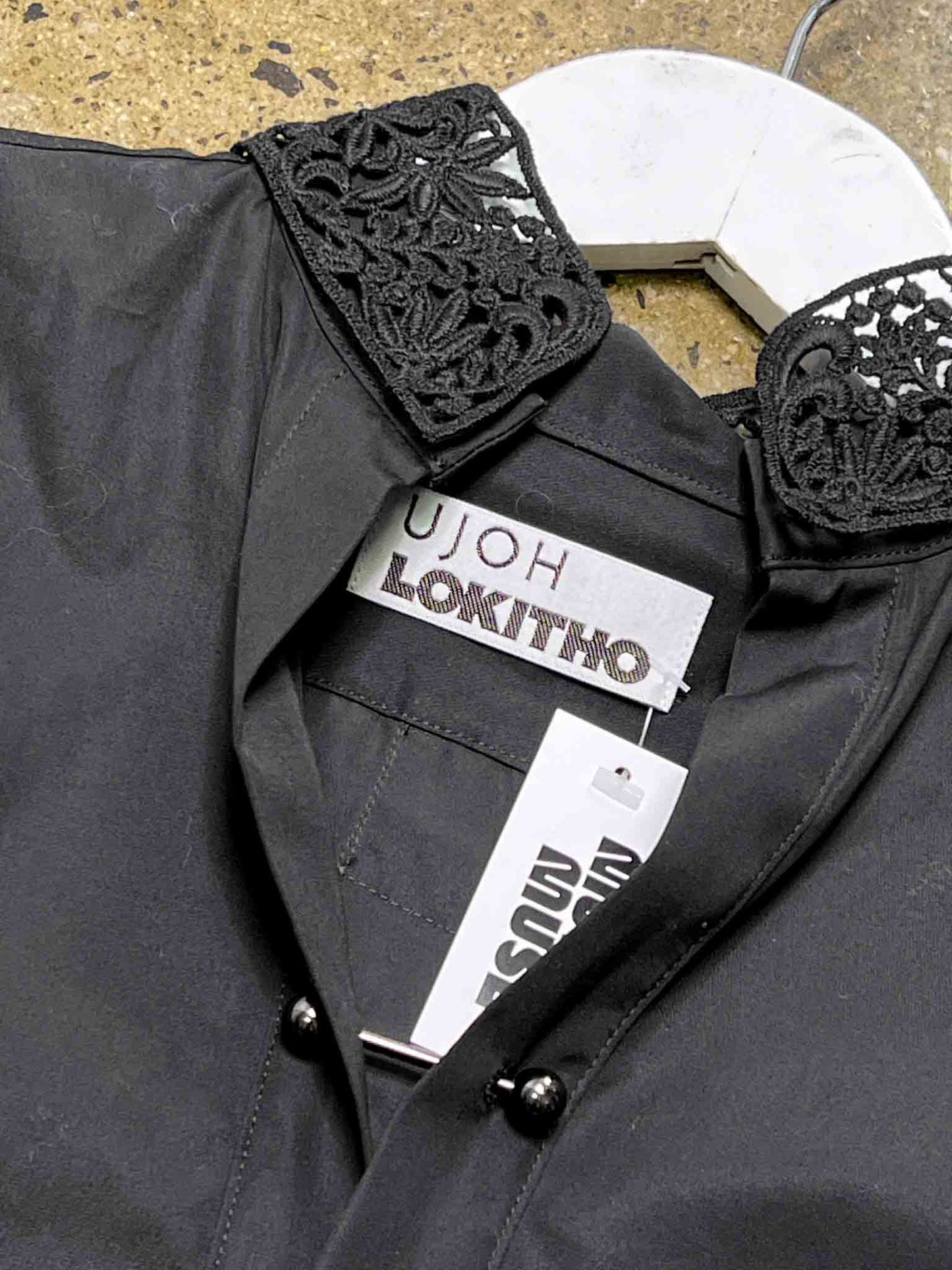 Size 2 (S) | Ujoh Lokitho Black Cotton Lace Collar Shirt