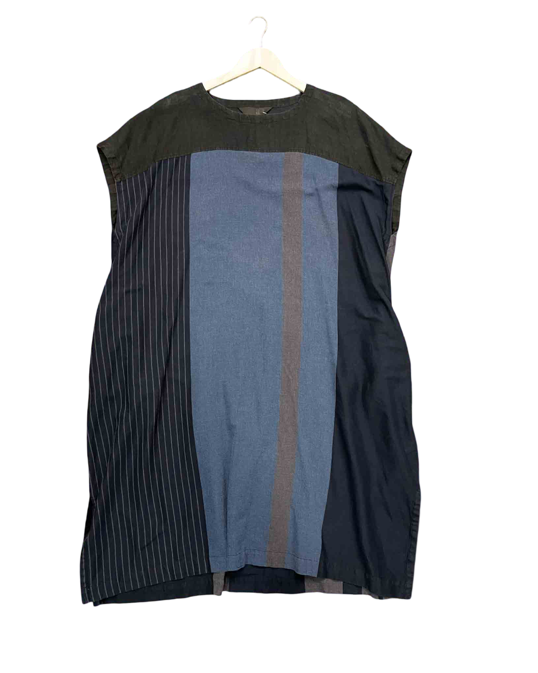 Size M | Moyuru Navy and Black Panelled Smock Dress
