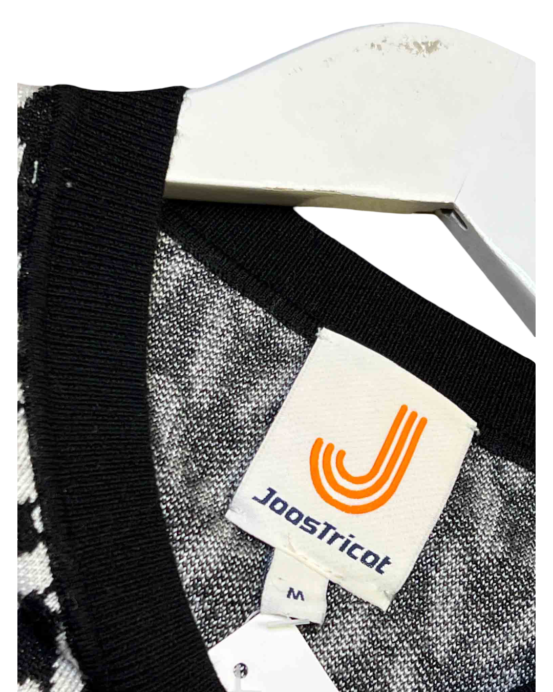 Size M | JoosTricot Merino Wool ZigZag Jumper
