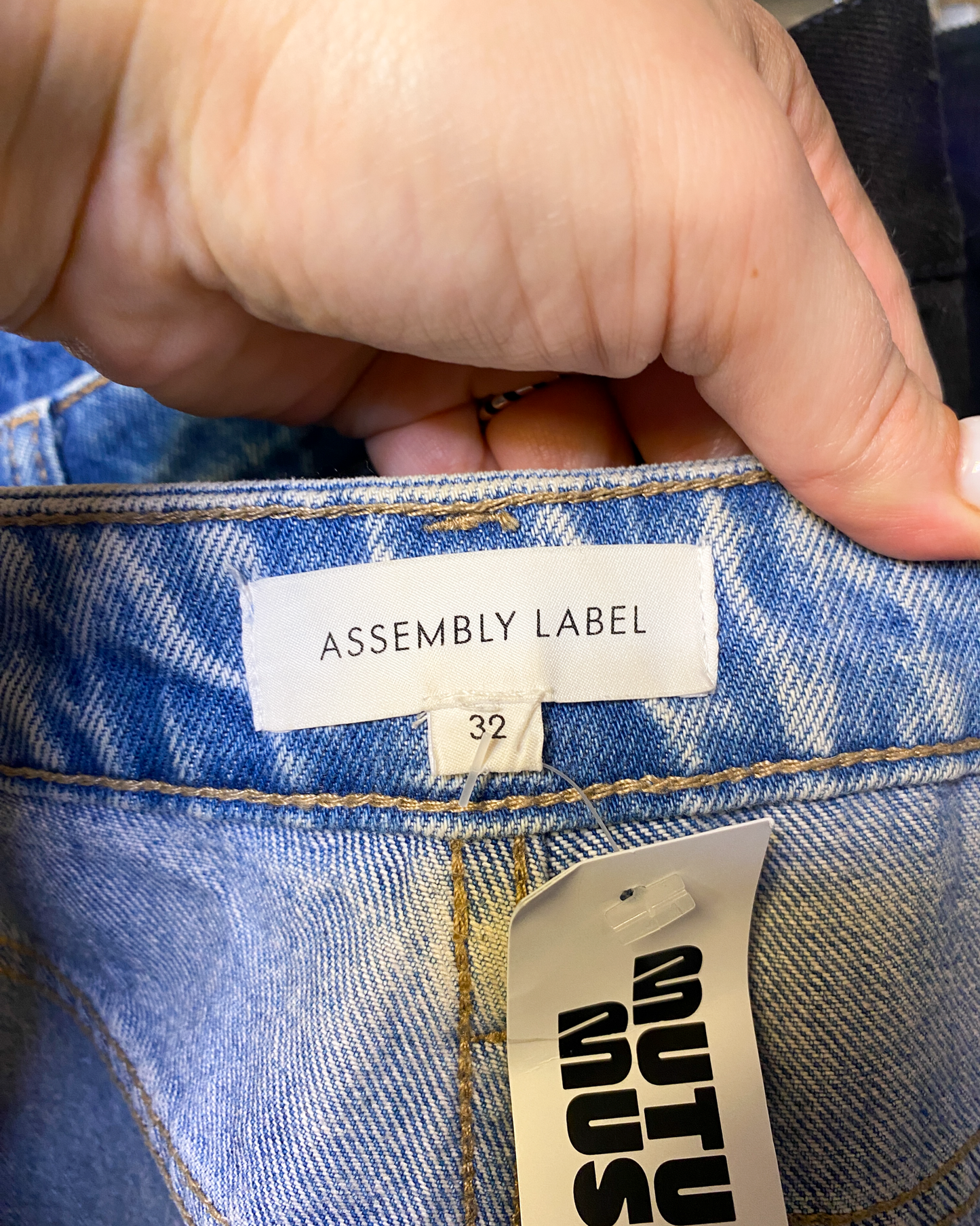 Size 32 | Assembly Label Tapered Stonewash Jeans