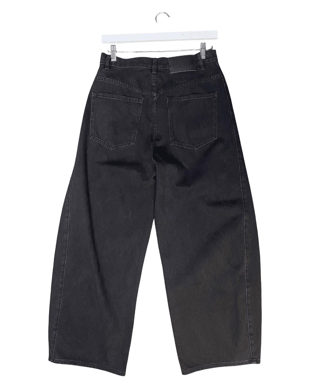 Size S | Alpha60 Barrel Jeans