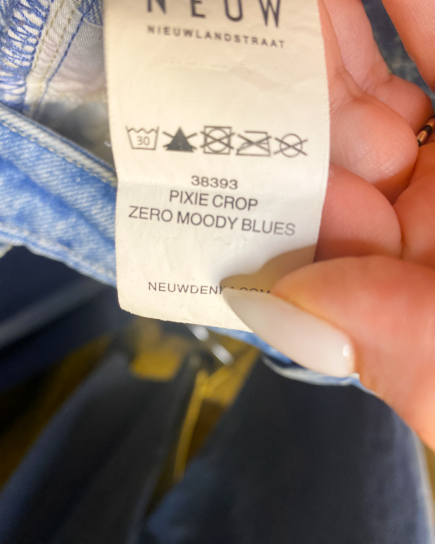 Size 30 | Neuw Pixie Crop Jeans