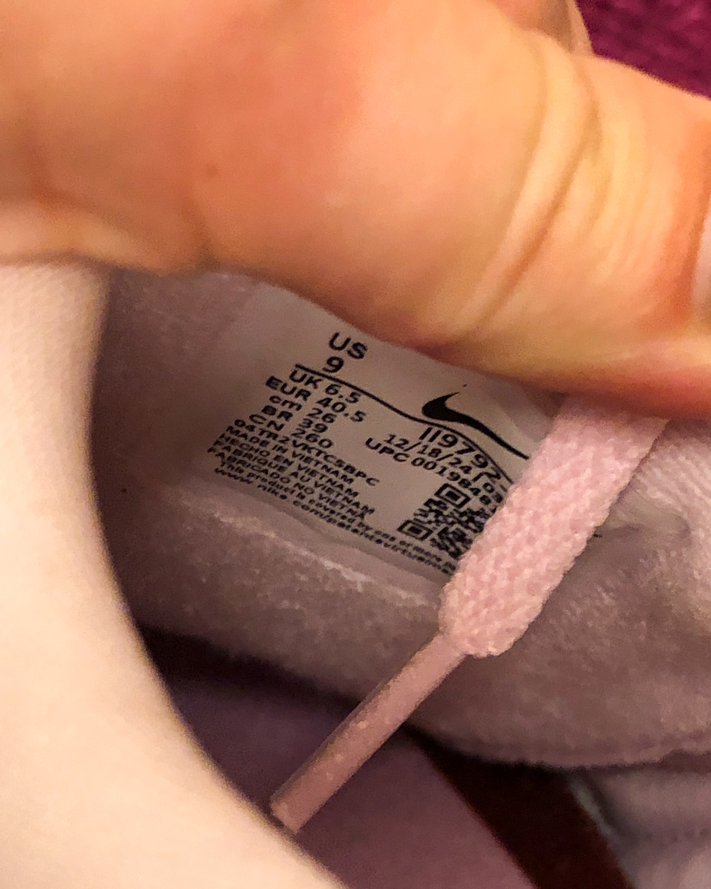 Size 40.5 | Nike Total 90 Patent Sneakers