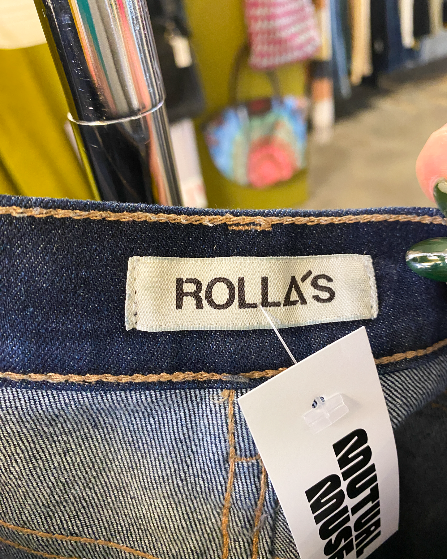 Size 28 | Rollas Gigi Barrel Jeans