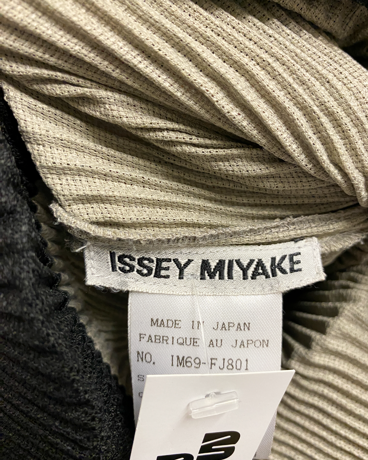 Size S/M | Issey Miyake Grid Pleated Top