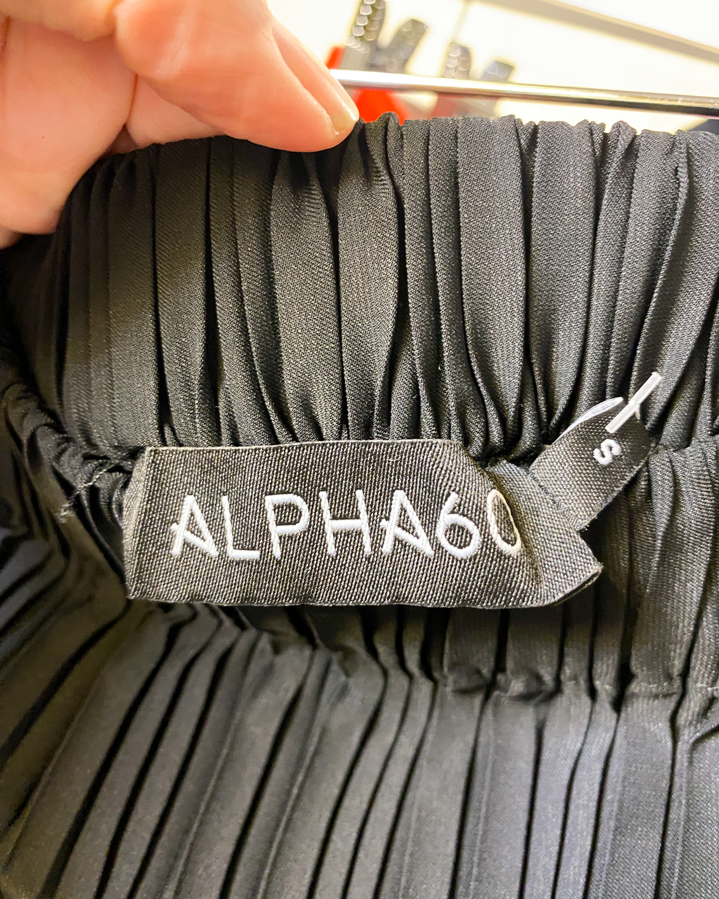 Size S | Alpha60 Pleated Midi Skirt